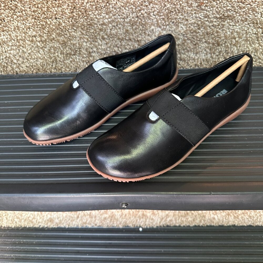 Josef Seibel, Fiona 81, Size EU 37 US 6.5-7 Ballet Style Flat.